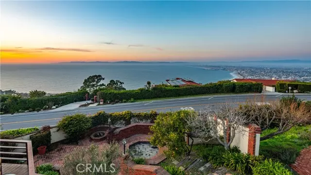 Palos Verdes Estates, CA 90274,868 Rincon LN