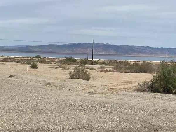 Salton City, CA 92274,2541 Rainbow DR