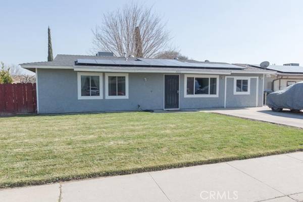 800 S 11th ST, Kerman, CA 93630