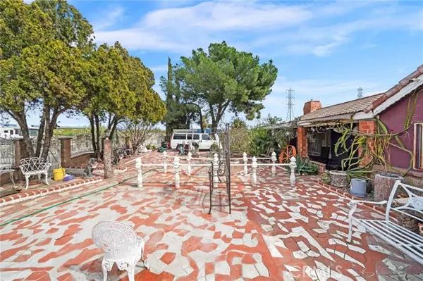 Bloomington, CA 92316,19597 Jurupa AVE