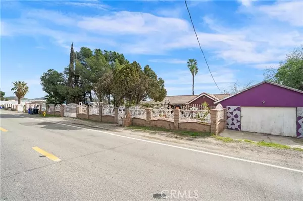 Bloomington, CA 92316,19597 Jurupa AVE