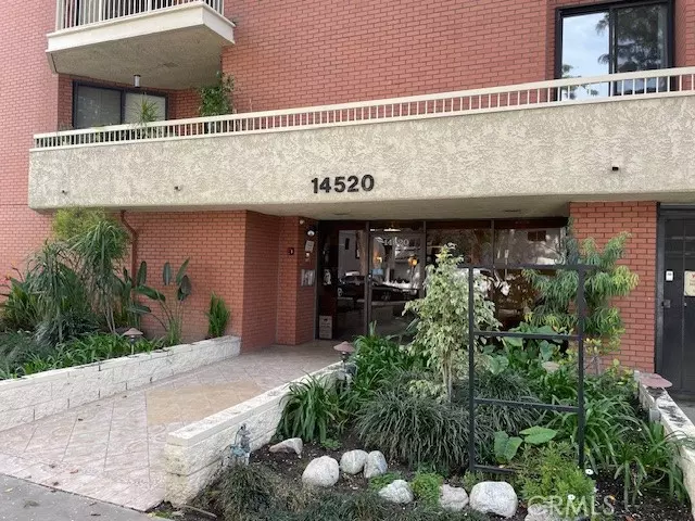 14520 Dickens ST 211, Sherman Oaks, CA 91403