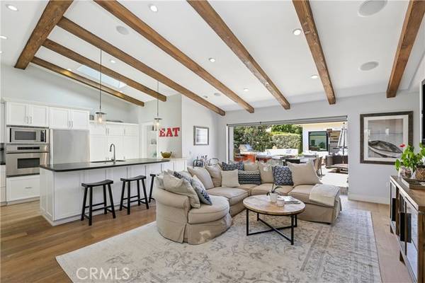 527 Seaward RD, Corona Del Mar, CA 92625