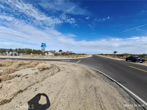 Palmdale, CA 93591,15500 Vac/Ave O/Vic 155 Ste