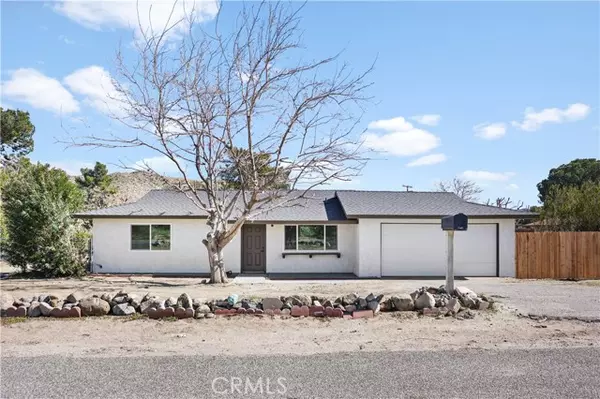 11045 Trail WAY, Morongo Valley, CA 92256