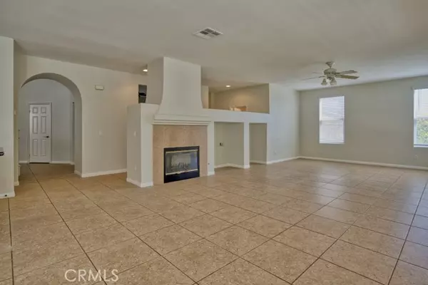 Corona, CA 92883,1696 Tamarron DR