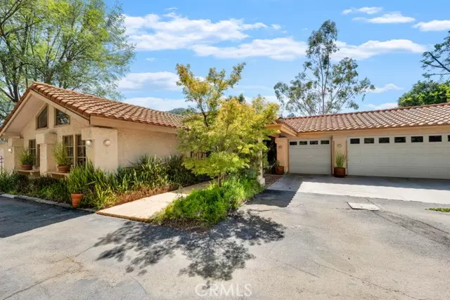 24625 Mulholland Hwy, Calabasas, CA 91302