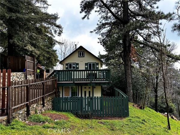 21715 Vista RD, Cedarpines Park, CA 92322