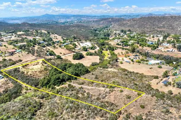 Jamul, CA 91935,13555 Vista Sage LN