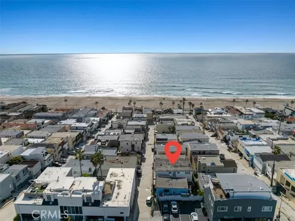 Manhattan Beach, CA 90266,225 El Porto ST