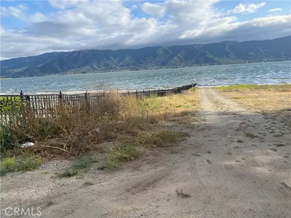 Lake Elsinore, CA 92532,0 Lakeshore