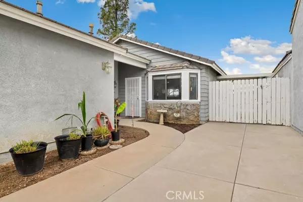 Romoland, CA 92585,27894 Moonridge DR