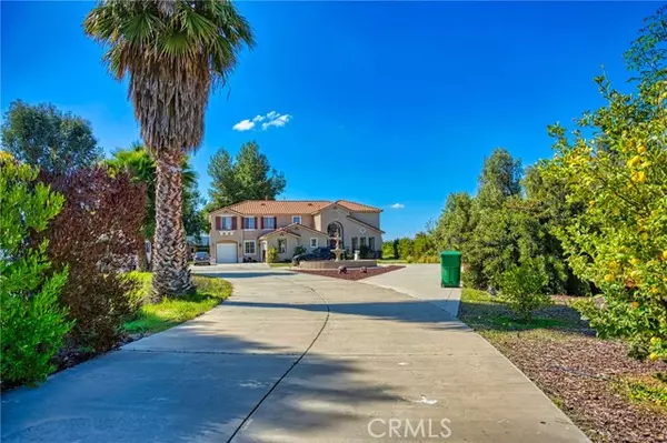 Riverside, CA 92504,18253 Hollowtree LN