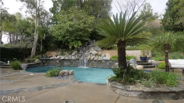 West Hills, CA 91304,7617 Southby DR