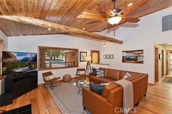 Big Bear Lake, CA 92315,948 Elk RD