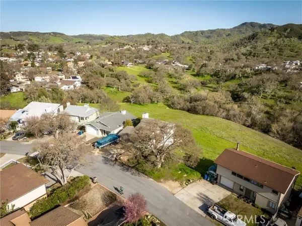 Paso Robles, CA 93446,5042 Meadow Lark LN