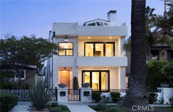 702 Marguerite AVE, Corona Del Mar, CA 92625