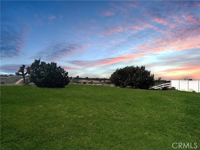 0 Mesquite ST, Oak Hills, CA 92344