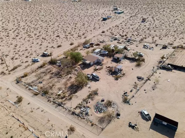 Joshua Tree, CA 92252,66567 Daisy LN