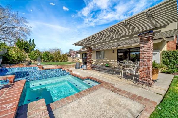 44037 Precise ST, Lancaster, CA 93536