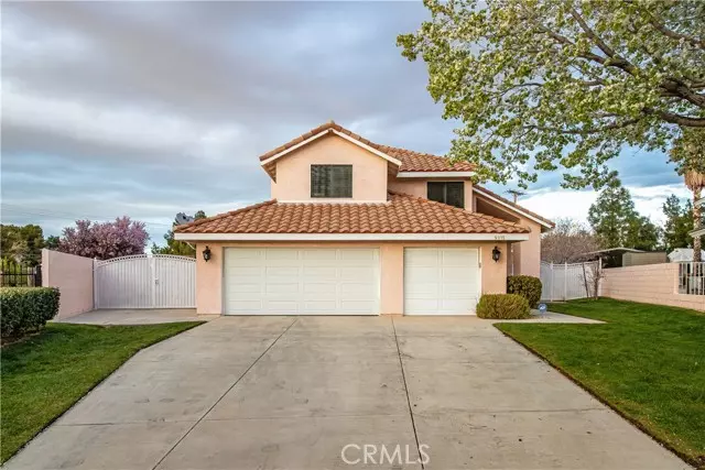 5015 Straford LN, Quartz Hill, CA 93536