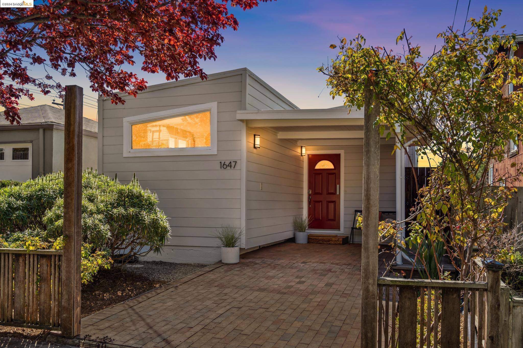 1647 Mariposa St, Richmond, CA 94804