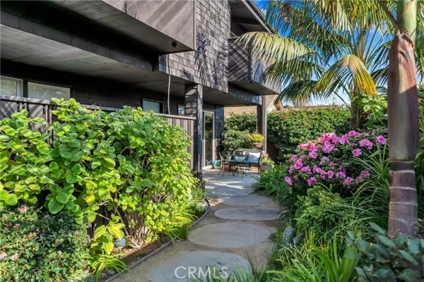 Laguna Beach, CA 92651,335 Cypress DR