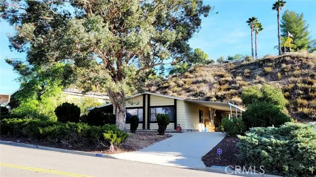 22755 Skylink DR, Canyon Lake, CA 92587