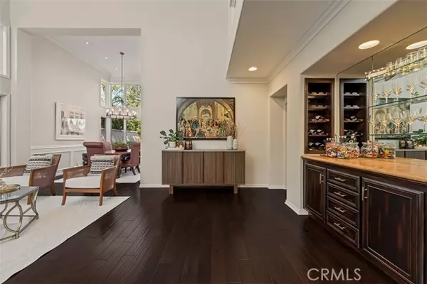 Calabasas, CA 91302,4375 Park Blu