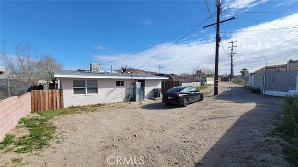 930 Nancy ST, Barstow, CA 92311