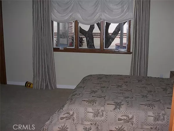 Glendale, CA 91206,2124 Glen Ivy DR