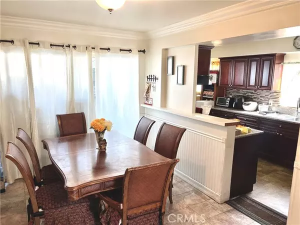 Covina, CA 91722,565 E Benbow ST