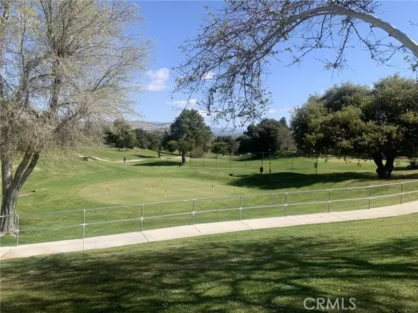 Newhall, CA 91321,26479 Oak Highland DR