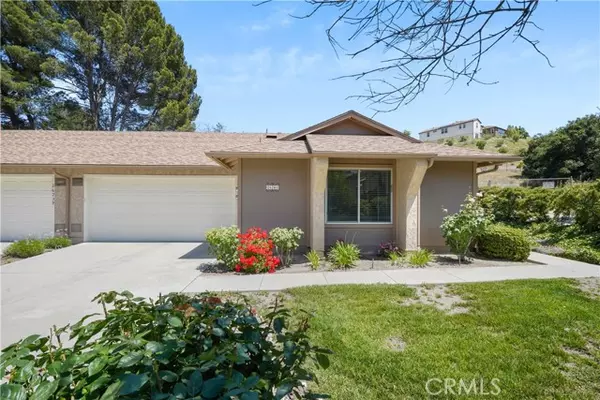 Newhall, CA 91321,26241 Rainbow Glen DR