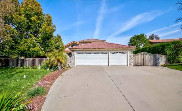 1282 Versailles CIR, Riverside, CA 92506