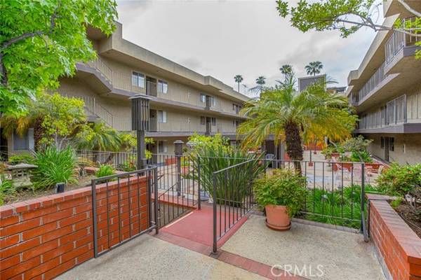 125 W Mountain ST 206, Glendale, CA 91202