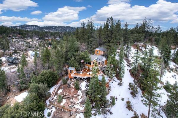 33070 Falling Leaf LN, Arrowbear, CA 92382