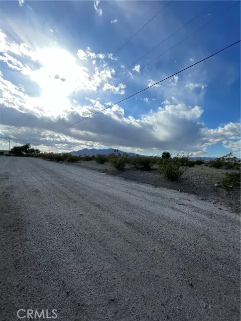 Needles, CA 92363,26 LOT # Thuderbird LN