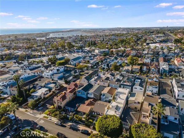 Corona Del Mar, CA 92625,705 Iris AVE