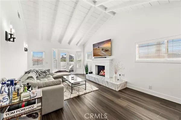 Corona Del Mar, CA 92625,408 Hazel DR