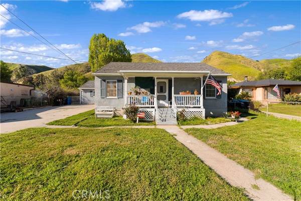 9741 Foothill PL, Sylmar, CA 91342