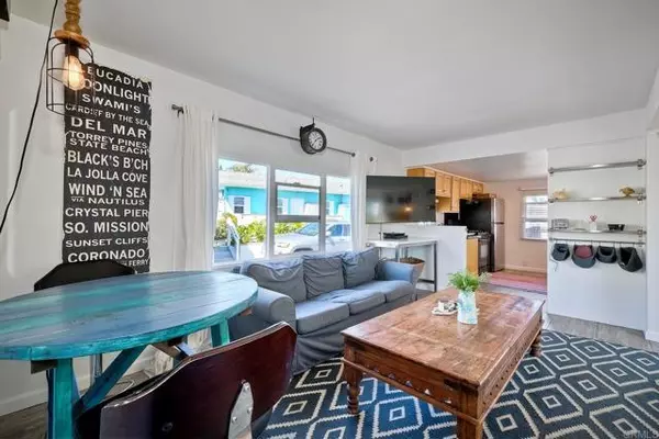 Encinitas, CA 92024,170 Diana ST 34