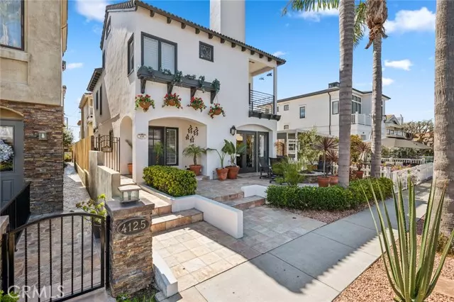 Corona Del Mar, CA 92625,410 .5 Goldenrod AVE B