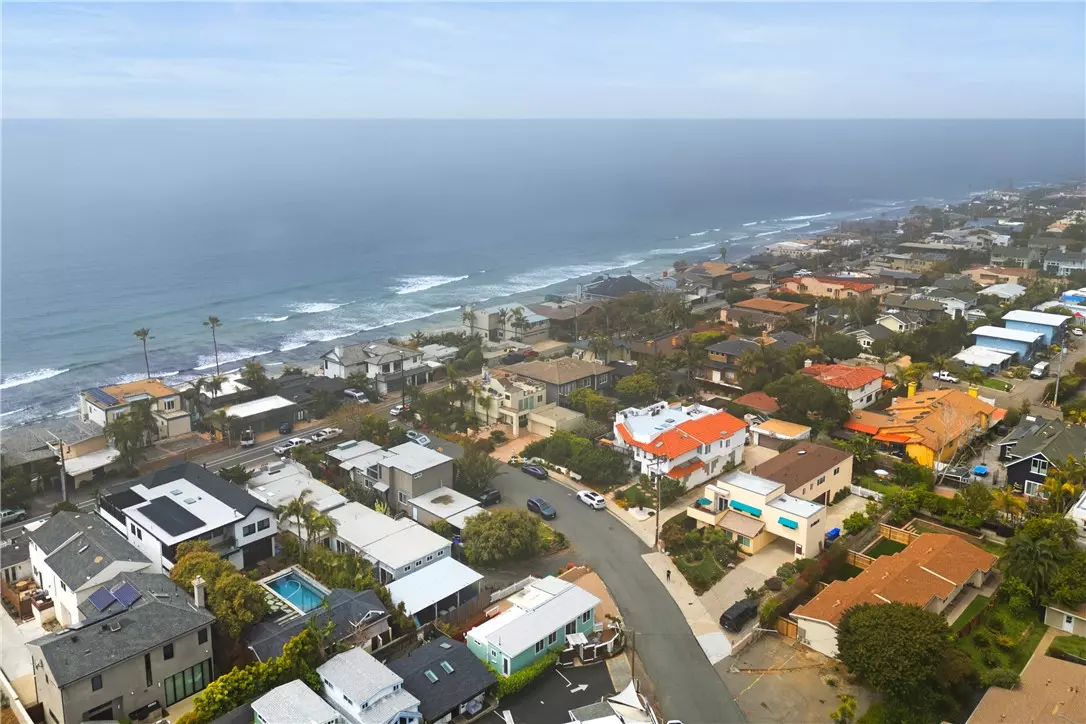 Encinitas, CA 92024,170 Diana ST 16