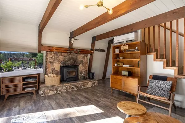 Big Bear Lake, CA 92315,676 Main ST