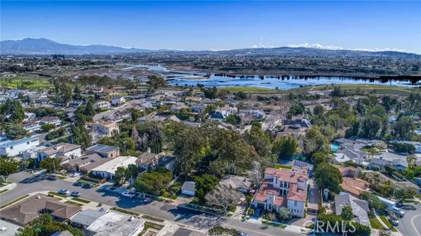 Newport Beach, CA 92660,2360 Redlands DR