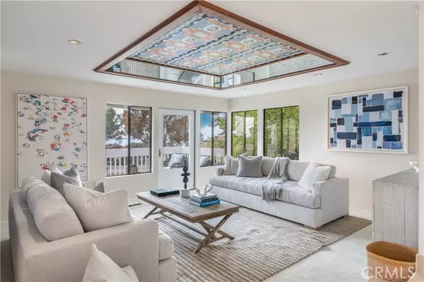 Palos Verdes Estates, CA 90274,991 Paseo La Cresta