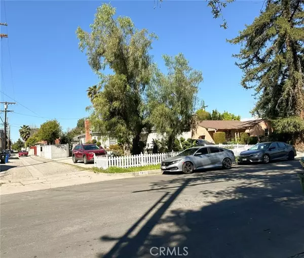 5617 Cedros AVE, Van Nuys, CA 91411