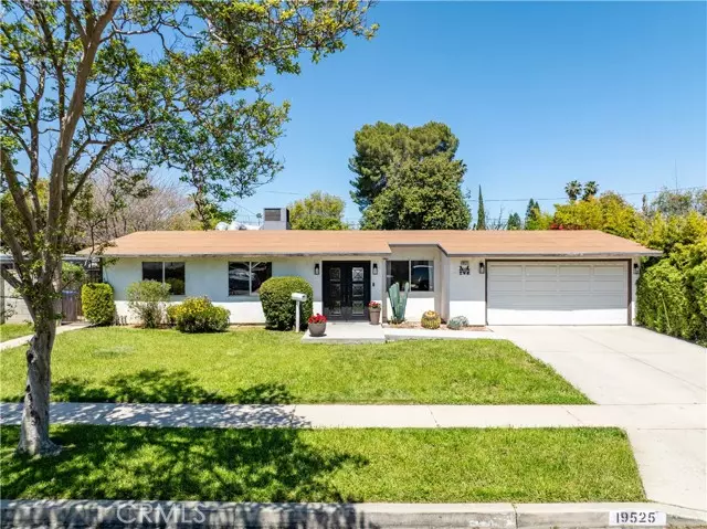 19525 Stagg ST, Reseda, CA 91335