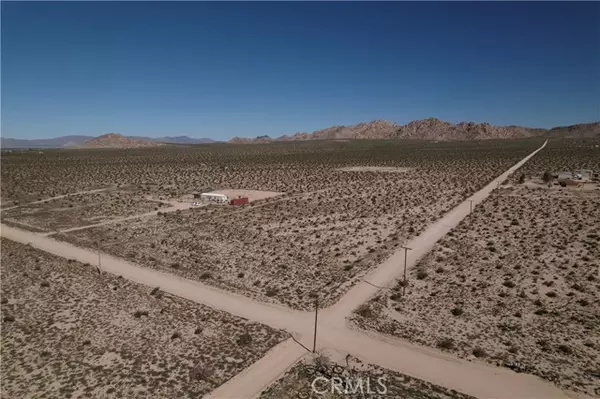 Lucerne Valley, CA 92356,0 E End RD